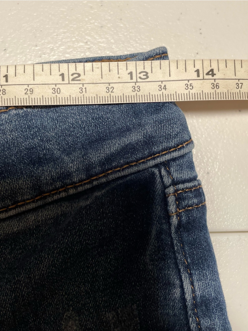 Express Skinny Mid Rise Jeans. Size 6S - Picture 8 of 10